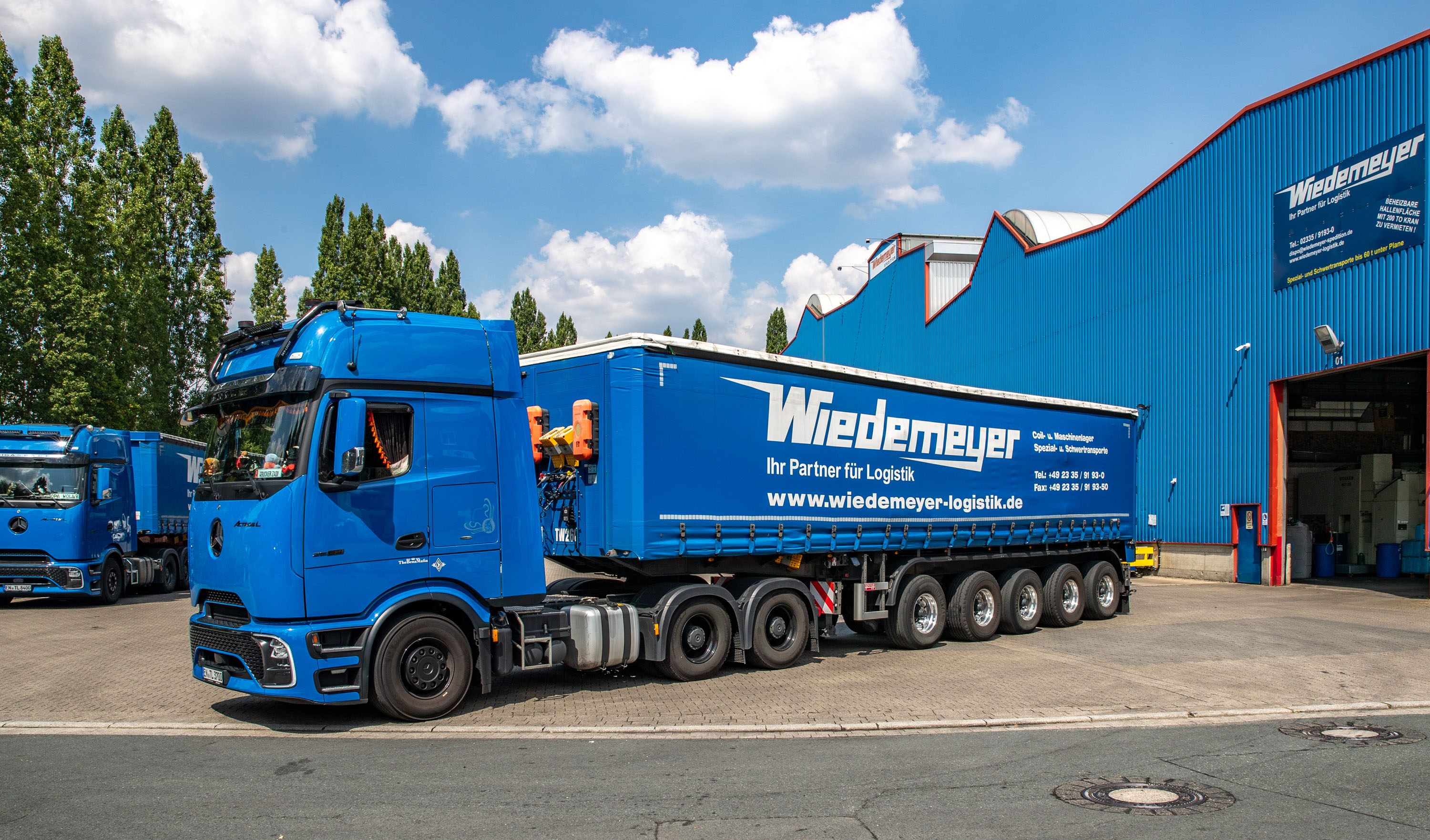 Neue Fahrzeuge von Wiedemeyer Logistik in Szene gesetzt
